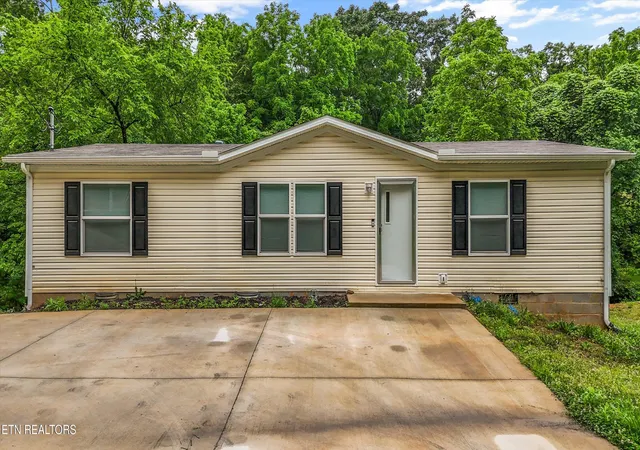 Homes for sale in Morristown, TN | 1487 Shields Ferry Rd, Morristown, TN 37814 | MLS# 1344998