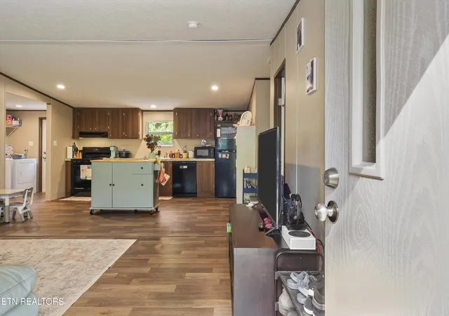 3rd image of 1487 Shields Ferry Rd, Morristown, TN 37814 | MLS# 1344998