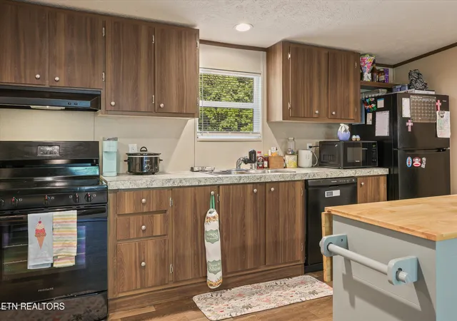 Photo 3 of Single family home for sale at 1487 Shields Fry Rd, Morristown, TN 37814 | MLS# 1344998 | Listing updated on 2026-09-23
