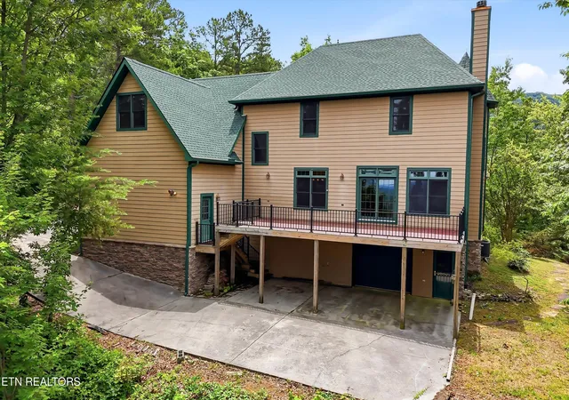 Photo 1 of Single family home for sale at 725 Soft Rush Way, Maryville, TN 37803 | MLS# 1345192 | Listing updated on 2026-09-16