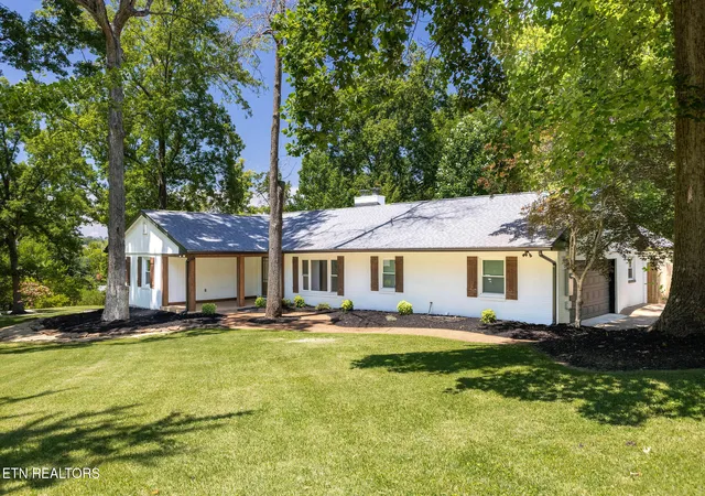 Photo 1 of Sale Pending at 244 Guinnwood Ln, Knoxville, TN 37922 | MLS# 1345296 | Listing updated on 2026-08-03