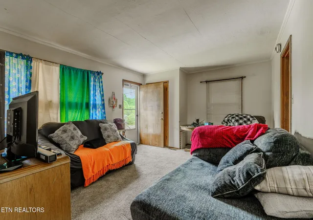 Photo 2 of Single family home for sale at 2307 Peachtree St, Knoxville, TN 37920 | MLS# 1346121 | Listing updated on 2026-07-23