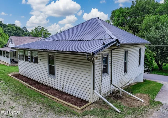 5th image of 421 & 429 Duncan St, Newport, TN 37821 | MLS# 1345085