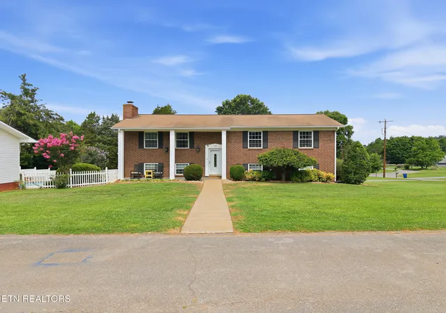 Homes for sale in Seymour, TN | 135 Colonial Cir, Seymour, TN 37865 | MLS# 1345191