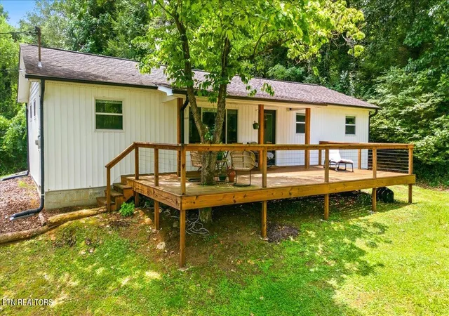 Homes for sale in Oak Ridge, TN | 9107 Happy Ln, Oak Ridge, TN 37830 | MLS# 1346231