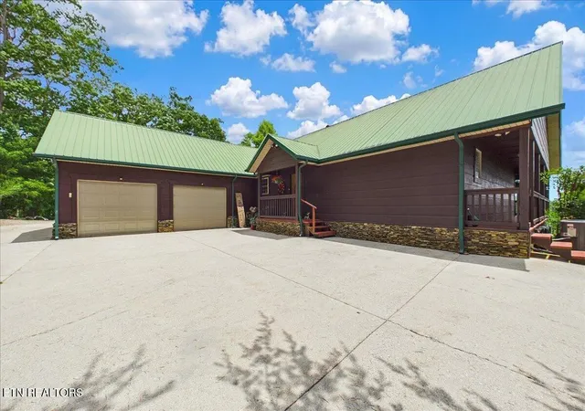 Homes for sale in Tellico Plains, TN | 810 Belltown Rd, Tellico Plains, TN 37385 | MLS# 1345546