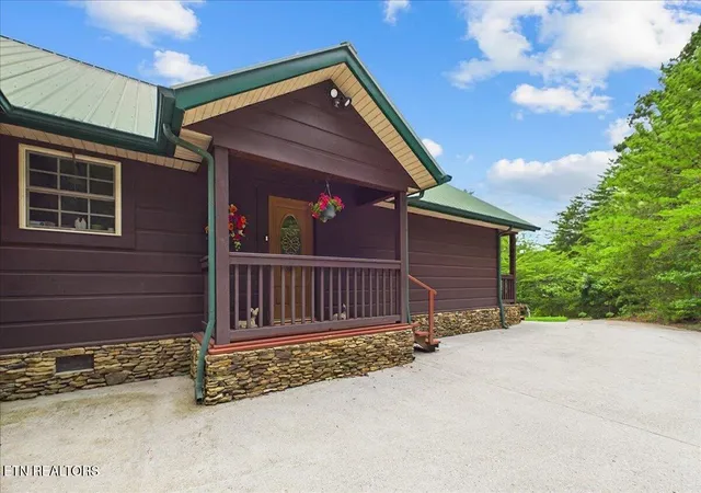 Homes for sale in Tellico Plains, TN | 810 Belltown Rd, Tellico Plains, TN 37385 | MLS# 1345546