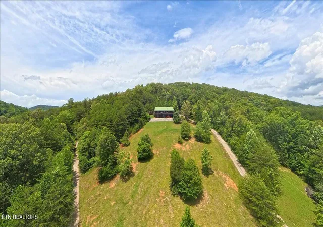 Homes for sale in Tellico Plains, TN | 810 Belltown Rd, Tellico Plains, TN 37385 | MLS# 1345546
