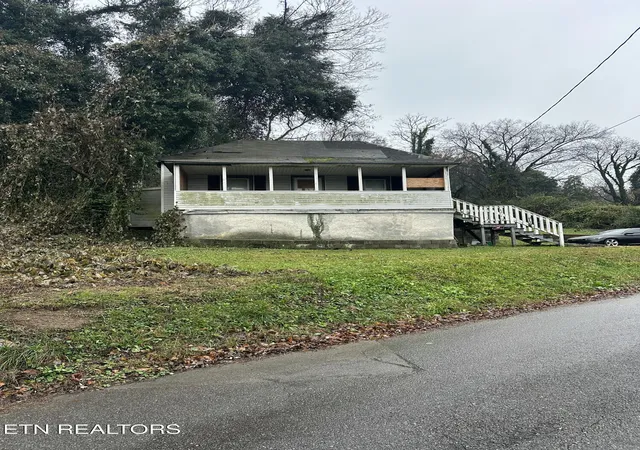3rd image of 126 Richmond Ave, Knoxville, TN 37921 | MLS# 1345621