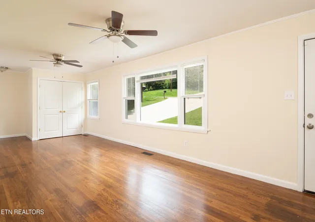 Photo 3 of Single family home for sale at 4300 Crosby Dr, Knoxville, TN 37909 | MLS# 1345125 | Listing updated on 2026-06-29