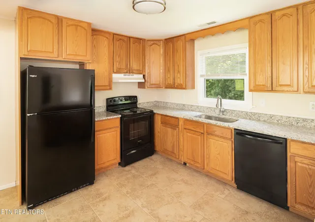 Photo 3 of Single family home for sale at 4300 Crosby Dr, Knoxville, TN 37909 | MLS# 1345125 | Listing updated on 2026-06-29