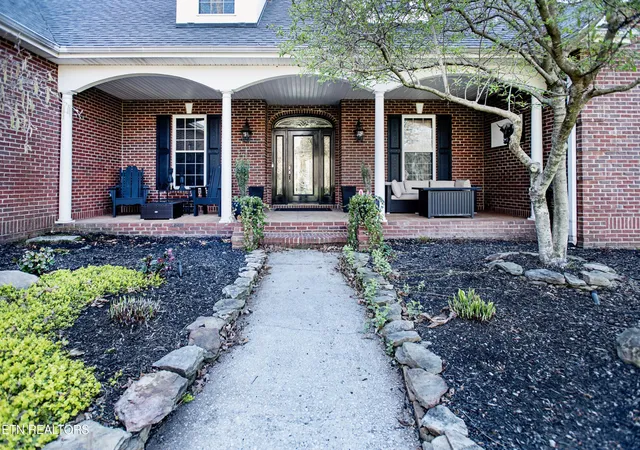 Photo 3 of Single family home for sale at 313 Wooded Ln, Knoxville, TN 37922 | MLS# 1345308 | Listing updated on 2026-08-28