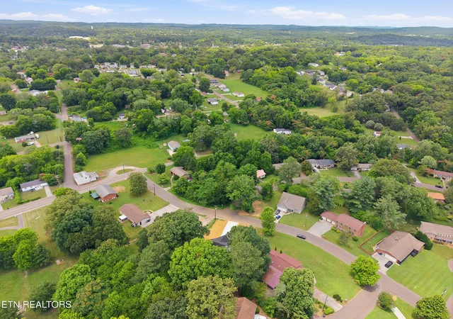 54th image of 1401 Rosalyn Dr, Knoxville, TN 37914 | MLS# 1345101