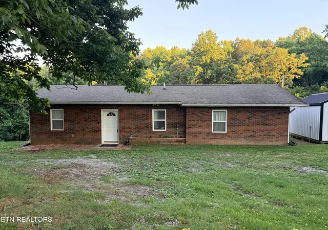 Homes for sale in New Tazewell, TN | 713 Robin Dr, New Tazewell, TN 37825 | MLS# 1345783