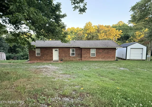 Homes for sale in New Tazewell, TN | 713 Robin Dr, New Tazewell, TN 37825 | MLS# 1345783