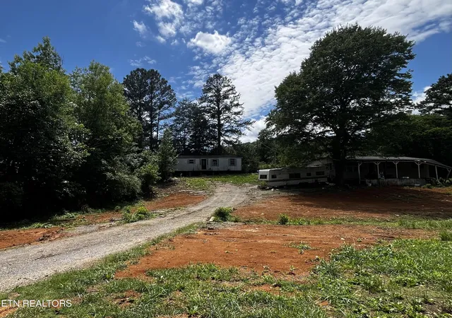 Homes for sale in Vonore, TN | 121 King Ln, Vonore, TN 37885 | MLS# 1345024