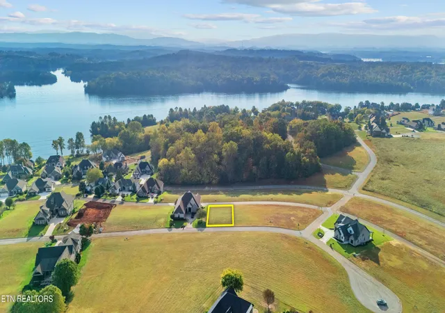 Homes for sale in Vonore, TN | 220 Grandville Ct, Vonore, TN 37885 | MLS# 1345138