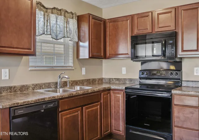 5th image of 1702 Watauga St, Sevierville, TN 37876 | MLS# 1345043