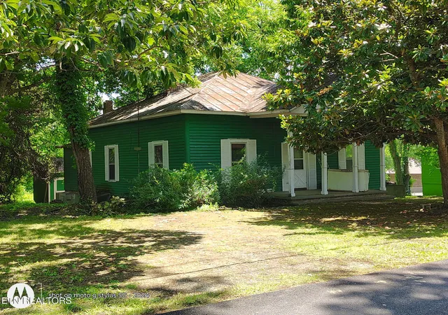 Photo 2 of Single family home for sale at 315 E Hardin Ln, Sevierville, TN 37862 | MLS# 1345193 | Listing updated on 2026-07-14