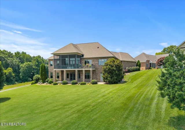 Photo 3 of Single family home for sale at 1200 Kahite Tr, Vonore, TN 37885 | MLS# 1352573 | Listing updated on 2026-09-02