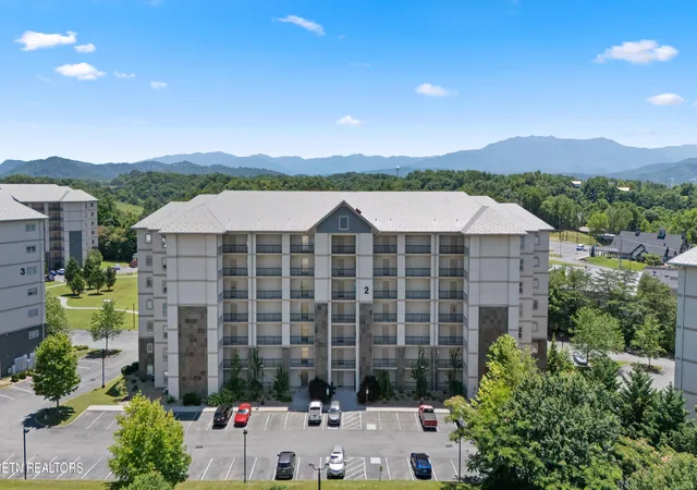 Homes for sale in Pigeon Forge, TN | 124 Plaza Dr #2105, Pigeon Forge, TN 37863 | MLS# 1345278