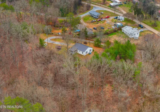 3rd image of 364 Jasmine Rd, Newport, TN 37821 | MLS# 1345331