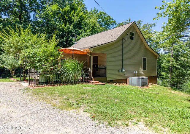3rd image of 1042 Old Oliver Rd, Walland, TN 37886 | MLS# 1345538