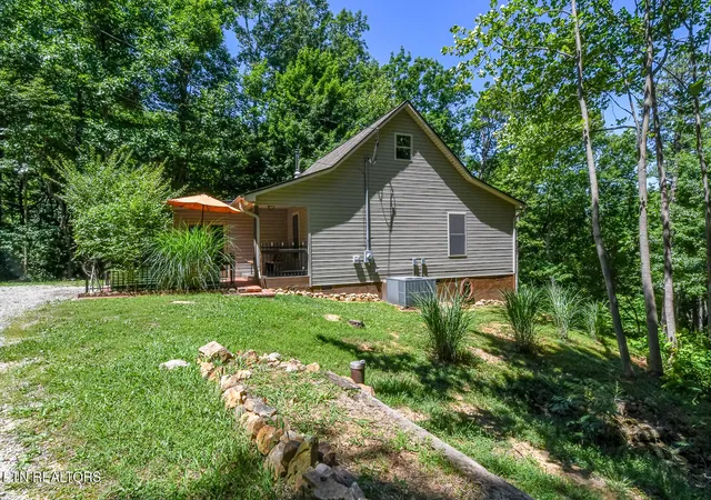 4th image of 1042 Old Oliver Rd, Walland, TN 37886 | MLS# 1345538