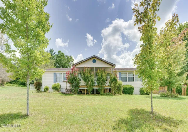 Homes for sale in Corryton, TN | 207 4th St, Corryton, TN 37721 | MLS# 1347004