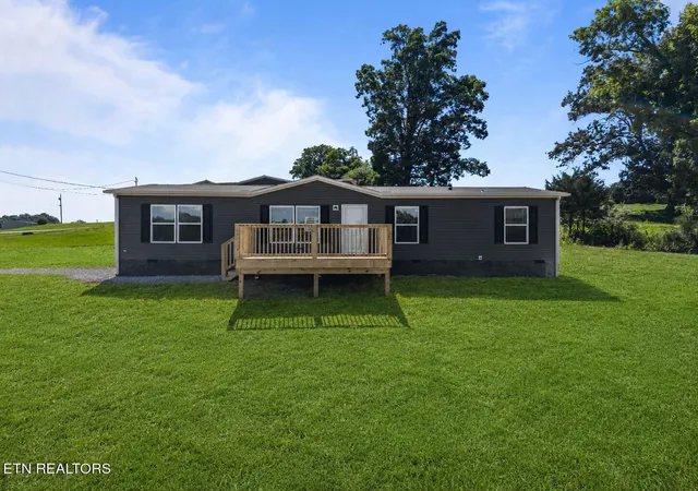 Homes for sale in Rutledge, TN | 227 Lookout Dr, Rutledge, TN 37861 | MLS# 1345174