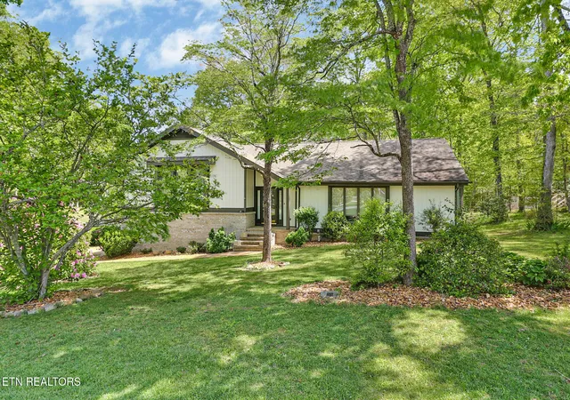 Photo 3 of Single family home for sale at 12 Ridge Crst Cir, Crossville, TN 38558 | MLS# 1345548 | Listing updated on 2026-09-21