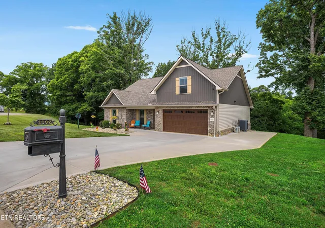Homes for sale in Friendsville, TN | 1502 Sally View Dr, Friendsville, TN 37737 | MLS# 1345307