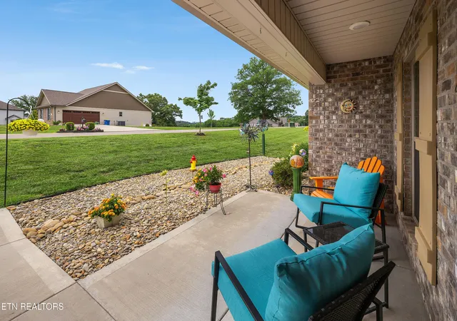 Homes for sale in Friendsville, TN | 1502 Sally View Dr, Friendsville, TN 37737 | MLS# 1345307