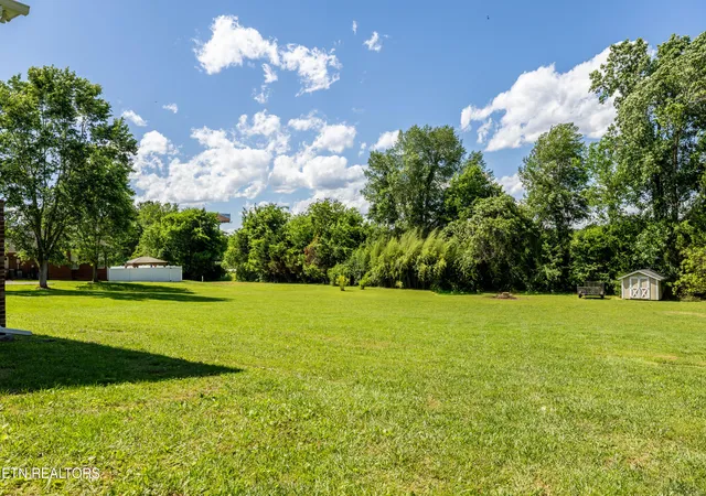 Homes for sale in Lenoir City, TN | 178 Scenic Hill Ln, Lenoir City, TN 37771 | MLS# 1345124