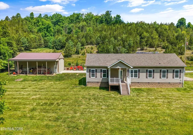 Homes for sale in Sneedville, TN | 2974 Stoney Gap Rd, Sneedville, TN 37869 | MLS# 1345182