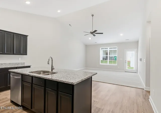 5th image of 176 Gray Wolf Wy, Lenoir City, TN 37771 | MLS# 1346011