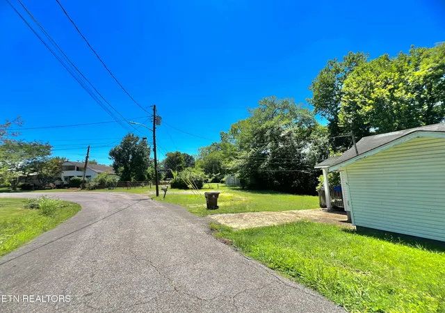 5th image of 3307 Pilkay Rd, Knoxville, TN 37919 | MLS# 1345238