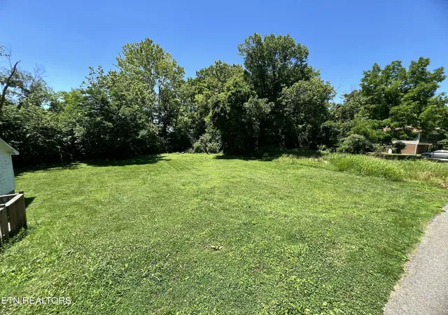 5th image of 3309 Pilkay Rd, Knoxville, TN 37919 | MLS# 1345239