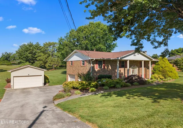 Homes for sale in Morristown, TN | 4590 Brockland Dr, Morristown, TN 37813 | MLS# 1345201
