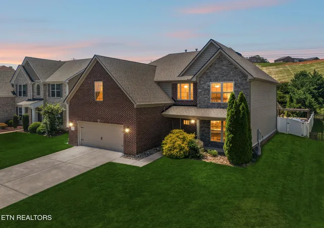 Photo 3 of Sale Pending at 12349 Chirping Bird Ln, Knoxville, TN 37932 | MLS# 1345255 | Listing updated on 2026-07-30