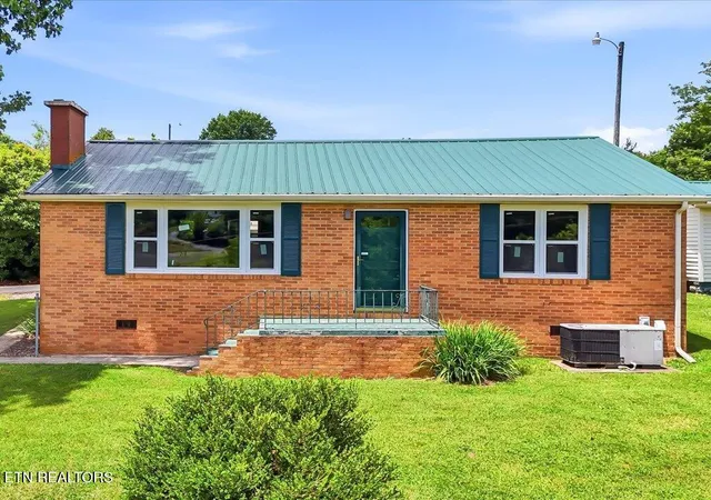 Homes for sale in Morristown, TN | 818 Guy Collins Rd, Morristown, TN 37813 | MLS# 1345247