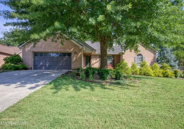 Photo 1 of Sale Pending at 3225 Great Meadows Dr, Knoxville, TN 37920 | MLS# 1345904 | Listing updated on 2026-08-25