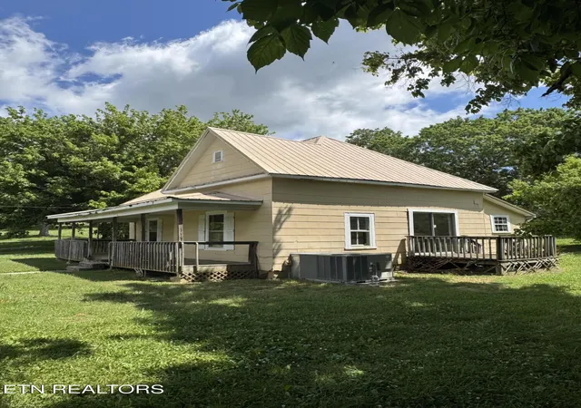 Photo 3 of Single family home for sale at 6918 Beeler Rd, Knoxville, TN 37918 | MLS# 1345268 | Listing updated on 2026-09-03