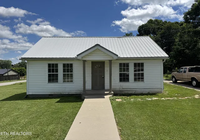 Homes for sale in Jamestown, TN | 1028 Frank Campbell Rd, Jamestown, TN 38556 | MLS# 1345297