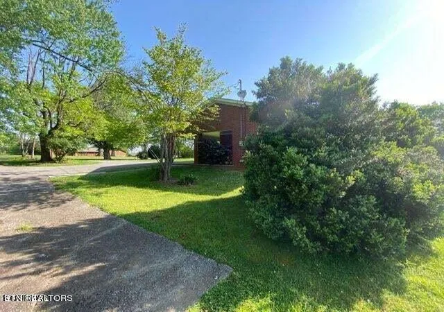 Photo 3 of Sale Pending at 2676 Sevierville Rd, Maryville, TN 37804 | MLS# 1345565 | Listing updated on 2026-08-30