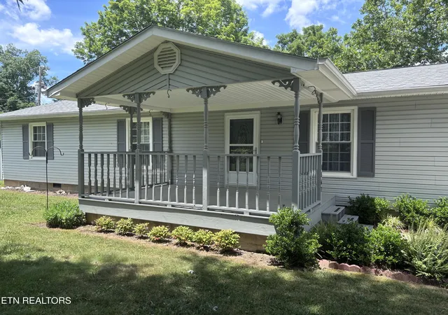 2nd image of 1567 Little Sycamore Rd, Tazewell, TN 37879 | MLS# 1345384