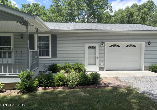 3rd image of 1567 Little Sycamore Rd, Tazewell, TN 37879 | MLS# 1345384