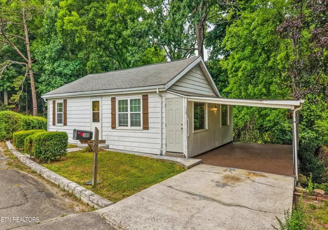 Homes for sale in Harriman, TN | 108 Ridgewood Rd, Harriman, TN 37748 | MLS# 1345323