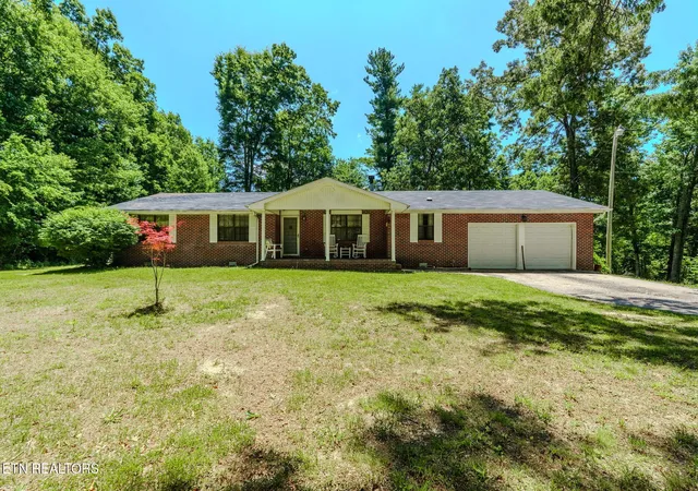 Homes for sale in Crossville, TN | 860 Mimosa Ln, Crossville, TN 38572 | MLS# 1346912