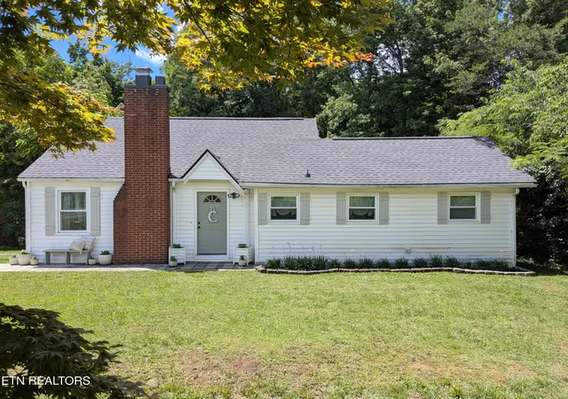 1st image of 8135 Harmon Rd, Powell, TN 37849 | MLS# 1345340